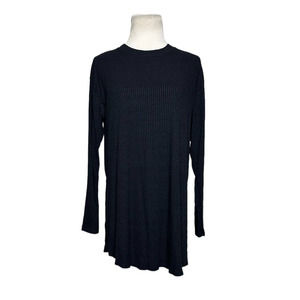 Asos black crew neck long sleeves side slits sweater size 4
